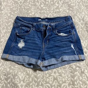 Old Navy Boyfriend Mid Rise Jean Shorts! Great for the summer!